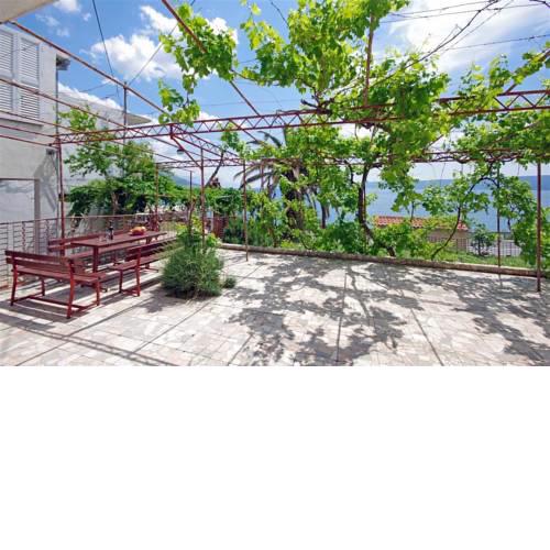 Apartments by the sea Dugi Rat (Omis) - 7575