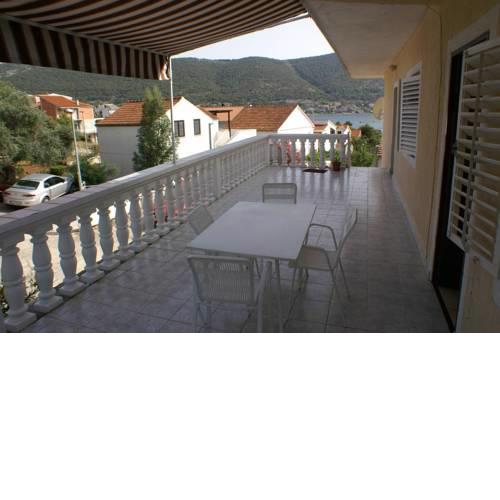 Apartments by the sea Grebastica (Sibenik) - 4207