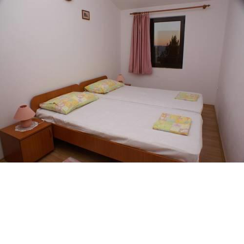 Apartments by the sea Jagodna (Hvar) - 4000