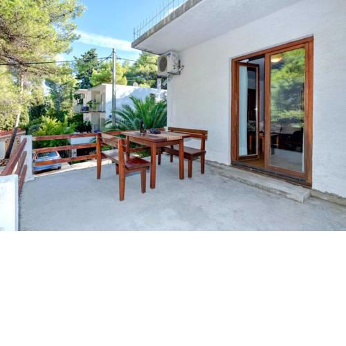 Apartments by the sea Jelsa (Hvar) - 12052