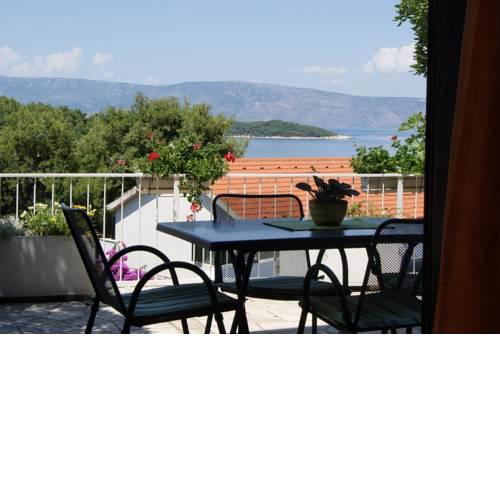 Apartments by the sea Jelsa (Hvar) - 15348