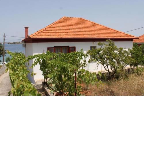Apartments by the sea Kali (Ugljan) - 8270
