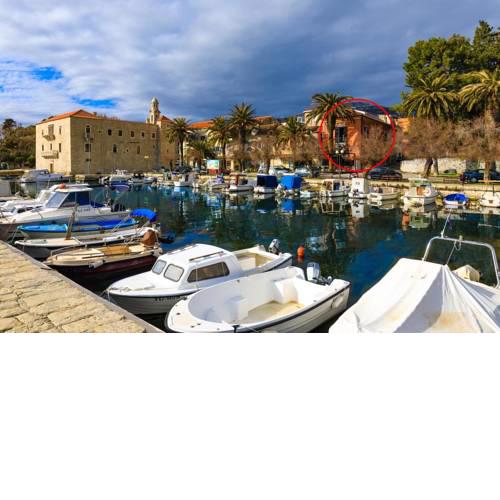 Apartments by the sea Kastel Luksic (Kastela) - 12872