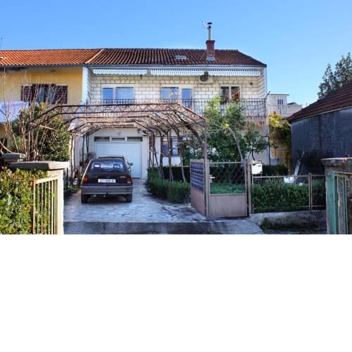 Apartments by the sea Kastel Stafilic (Kastela) - 8621