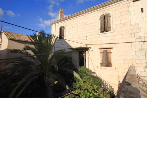 Apartments by the sea Komiza (Vis) - 2465