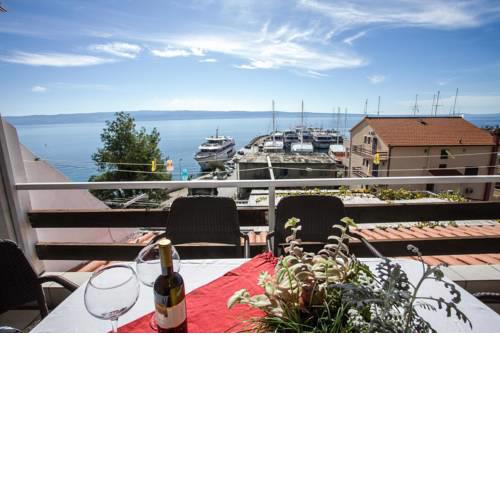 Apartments by the sea Krilo Jesenice (Omis) - 14823