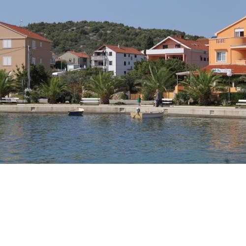 Apartments by the sea Kukljica (Ugljan) - 8402