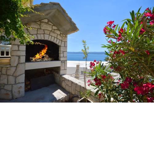 Apartments by the sea Lokva Rogoznica (Omis) - 13226