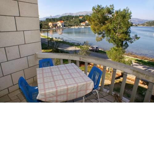 Apartments by the sea Lumbarda (Korcula) - 4385