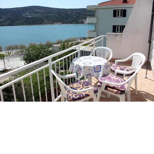 Apartments by the sea Marina (Trogir) - 4850
