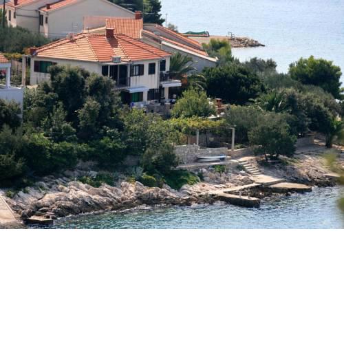 Apartments by the sea Maslinica (Solta) - 774