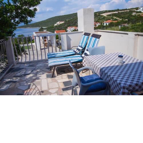 Apartments by the sea Maslinica (Solta) - 776
