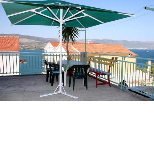 Apartments by the sea Mastrinka (Ciovo) - 4649