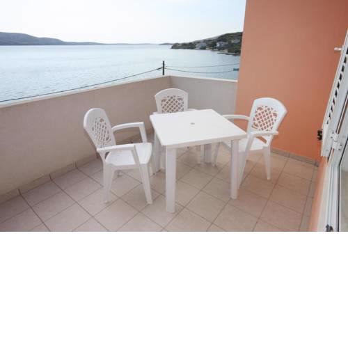 Apartments by the sea Metajna (Pag) - 6379
