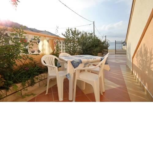 Apartments by the sea Metajna (Pag) - 6503