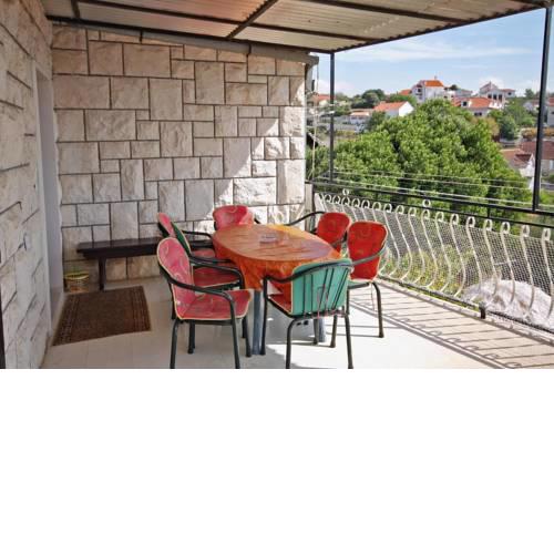 Apartments by the sea Milna (Brac) - 5677