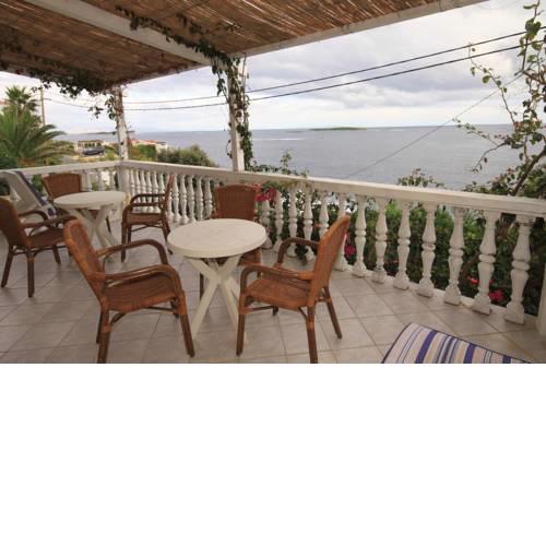Apartments by the sea Milna (Vis) - 8917