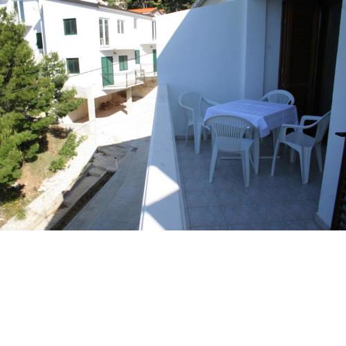 Apartments by the sea Mimice (Omis) - 2736