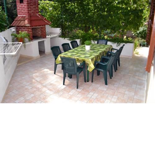 Apartments by the sea Mirca (Brac) - 2886
