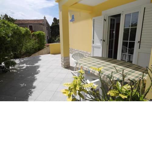 Apartments by the sea Nerezine (Losinj) - 3451