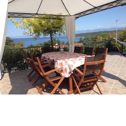 Apartments by the sea Njivice (Krk) - 5296