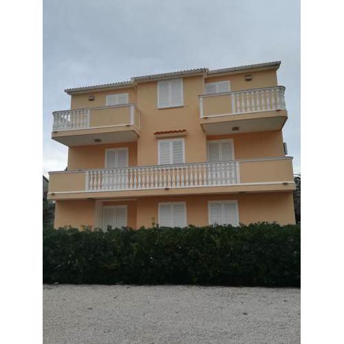 Apartments by the sea Novalja (Pag) - 17973