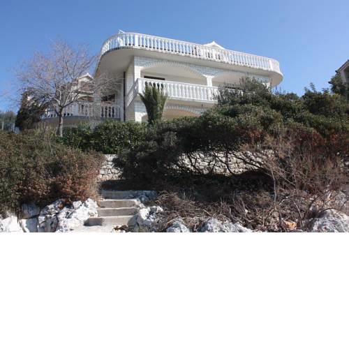 Apartments by the sea Okrug Gornji (Ciovo) - 4812