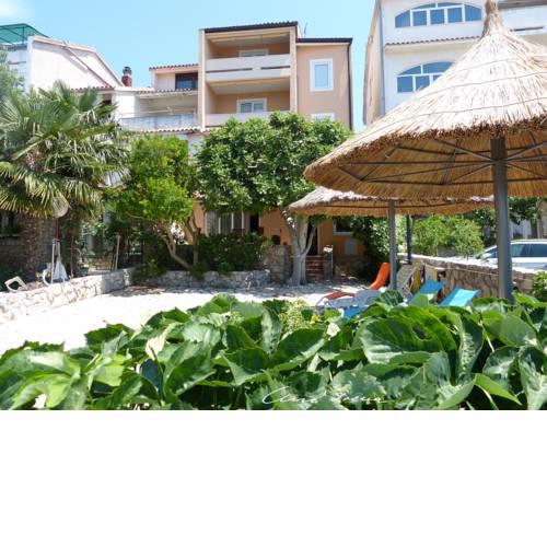 Apartments by the sea Pirovac (Sibenik) - 13275