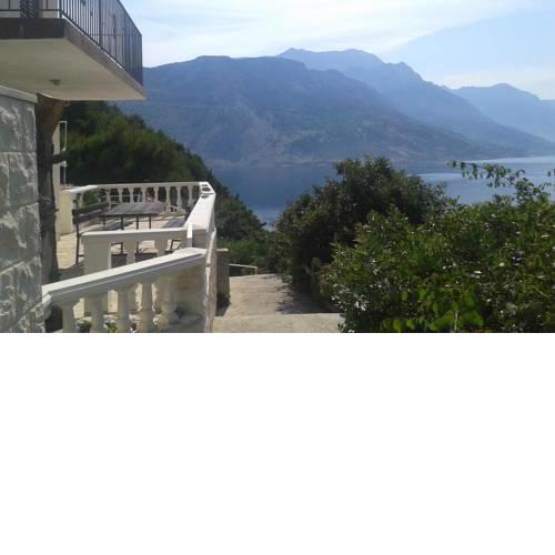 Apartments by the sea Pisak (Omis) - 13716