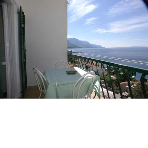 Apartments by the sea Pisak (Omis) - 2742