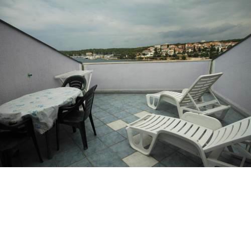 Apartments by the sea Pjescana Uvala (Pula) - 7385