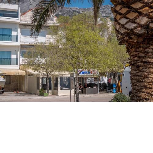 Apartments by the sea Podgora (Makarska) - 13086