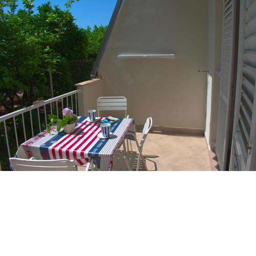 Apartments by the sea Podgora (Makarska) - 13864