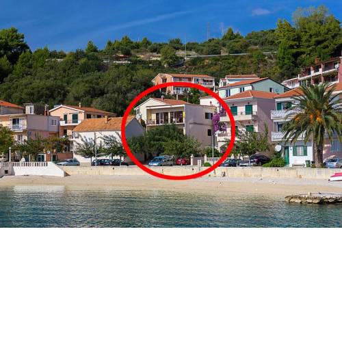 Apartments by the sea Podgora (Makarska) - 2596