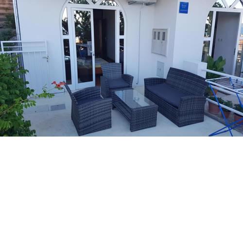 Apartments by the sea Podgora (Makarska) - 4670