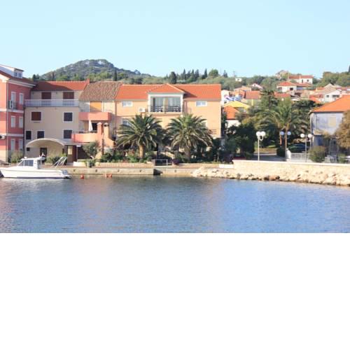 Apartments by the sea Poljana (Ugljan) - 8450