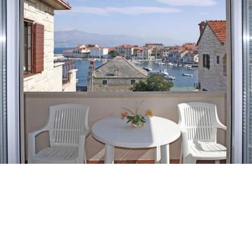 Apartments by the sea Postira (Brac) - 14902