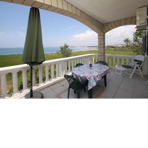 Apartments by the sea Povljana (Pag) - 6502