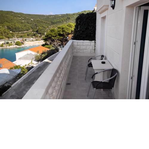 Apartments by the sea Pucisca (Brac) - 5625
