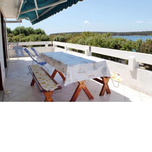 Apartments by the sea Punat (Krk) - 5328