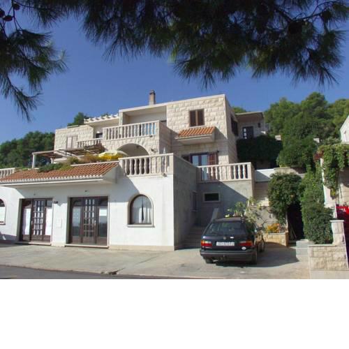 Apartments by the sea Puntinak (Brac) - 766