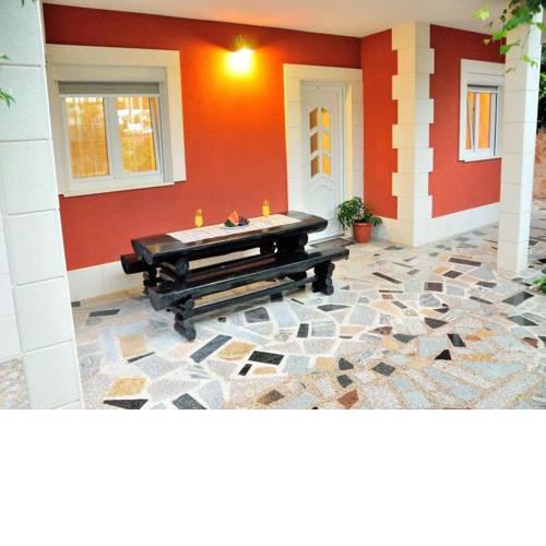 Apartments by the sea Rogoznica - 5269