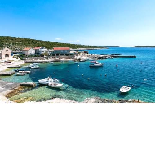 Apartments by the sea Rukavac (Vis) - 15369