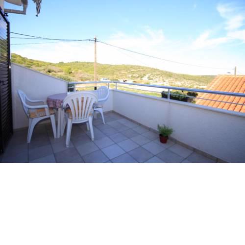 Apartments by the sea Rukavac (Vis) - 8893