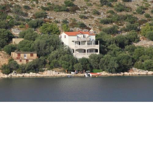 Apartments by the sea Skrivena Luka (Lastovo) - 8352
