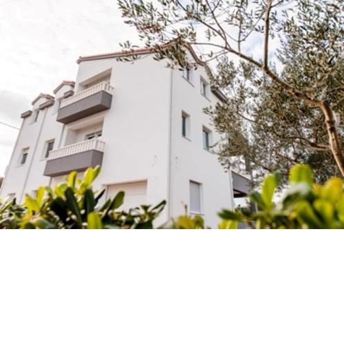 Apartments by the sea Slatine (Ciovo) - 14596