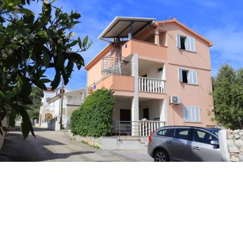Apartments by the sea Slatine (Ciovo) - 17235