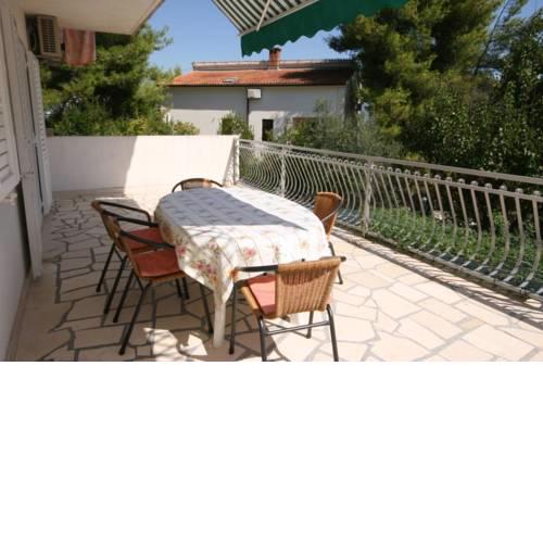 Apartments by the sea Slatine (Ciovo) - 6888
