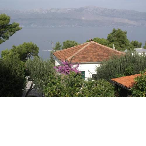 Apartments by the sea Splitska (Brac) - 2865