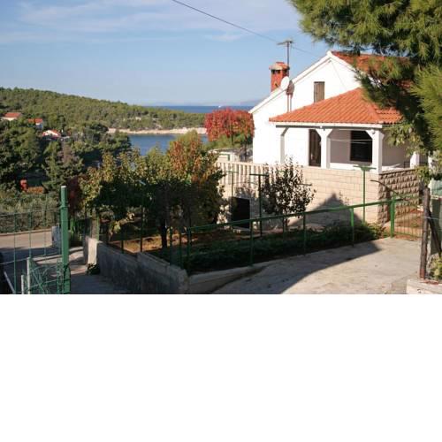 Apartments by the sea Splitska (Brac) - 2923
